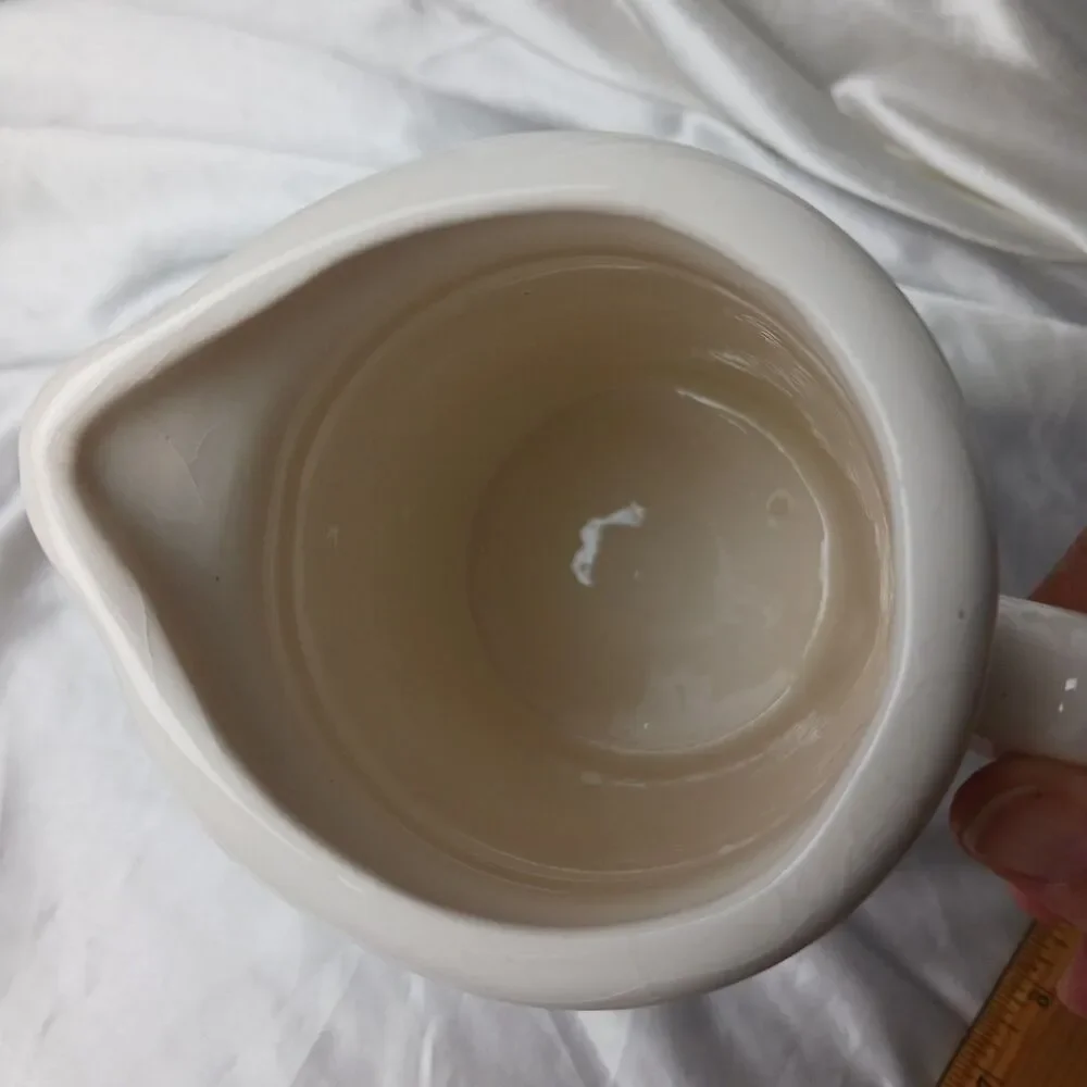 CROCK SHOP APPLE & IVY PITCHER 6 1/2''